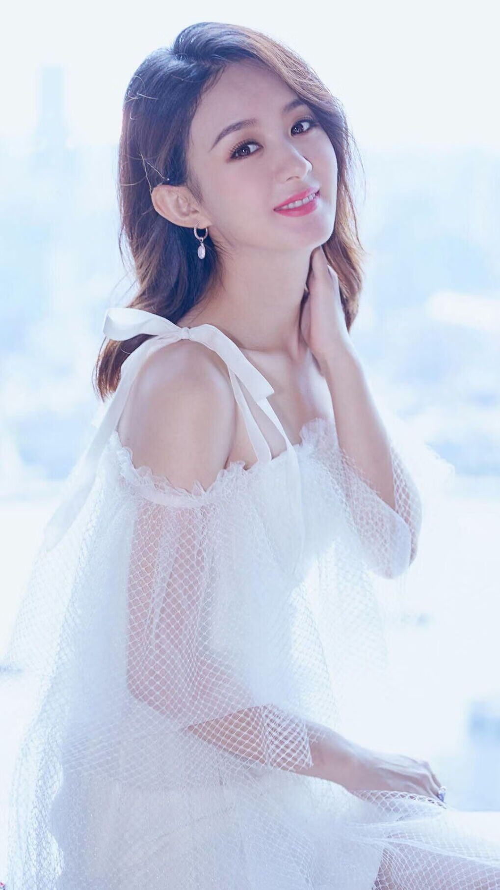 边锋是否比中锋拥有更大自由度决定进攻发起路径,边锋重要吗